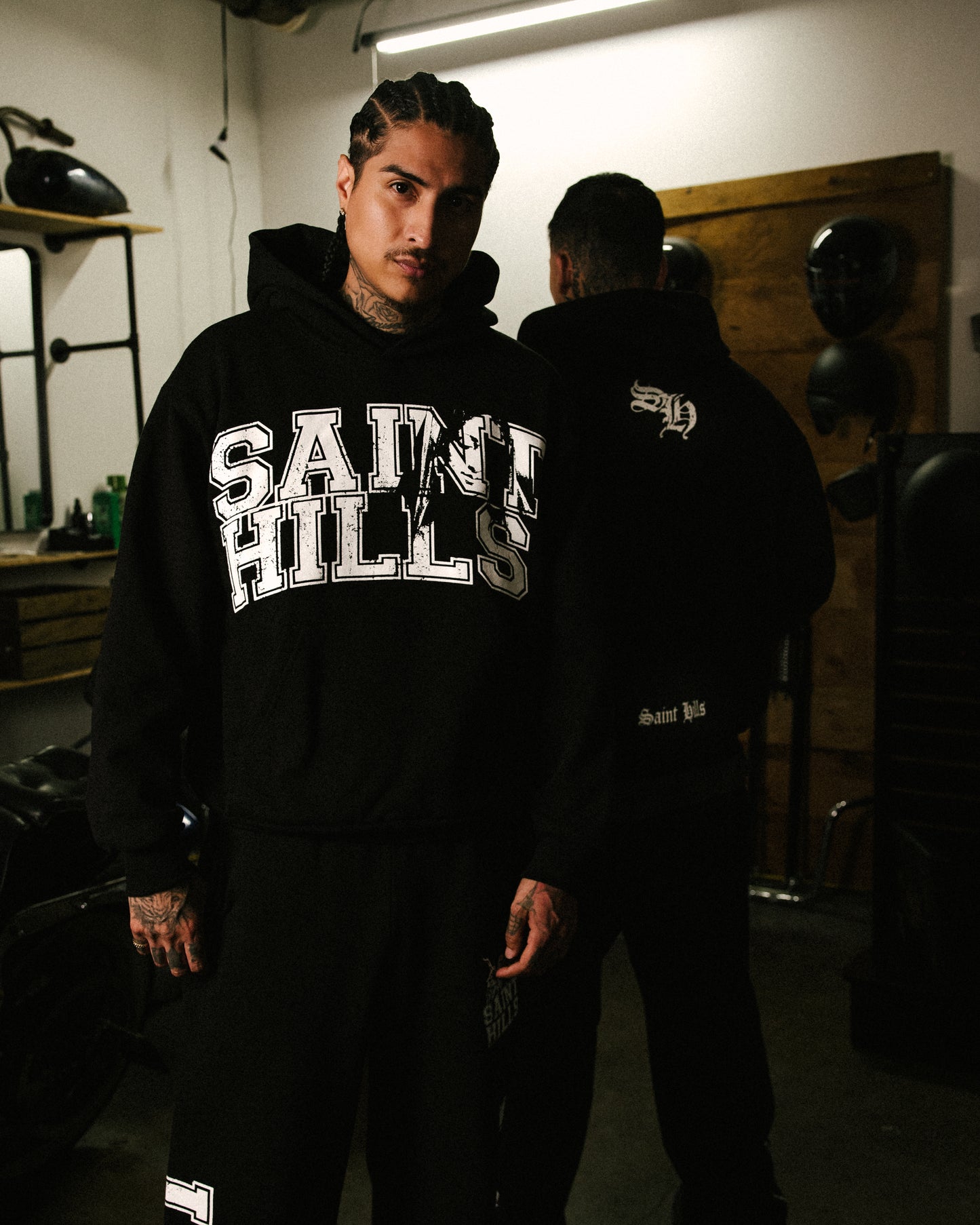 Saint Hills Hoodie Black