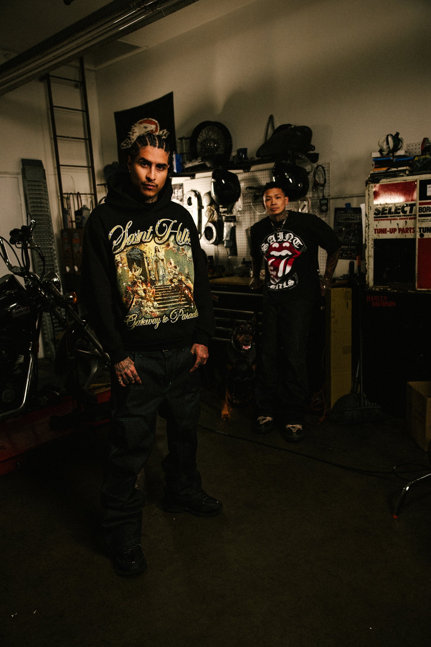 Gateway To Paradise Hoodie Black